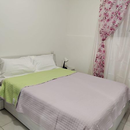 Lovely Appartment Near Como Casnate Con Bernate 外观 照片